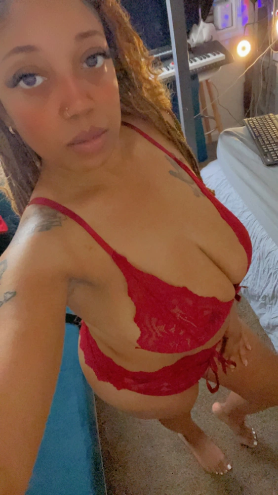 LiteskinP's Live Sex Cam Show