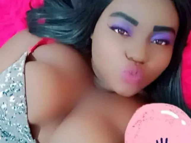 ebony-busty's Live Sex Cam Show