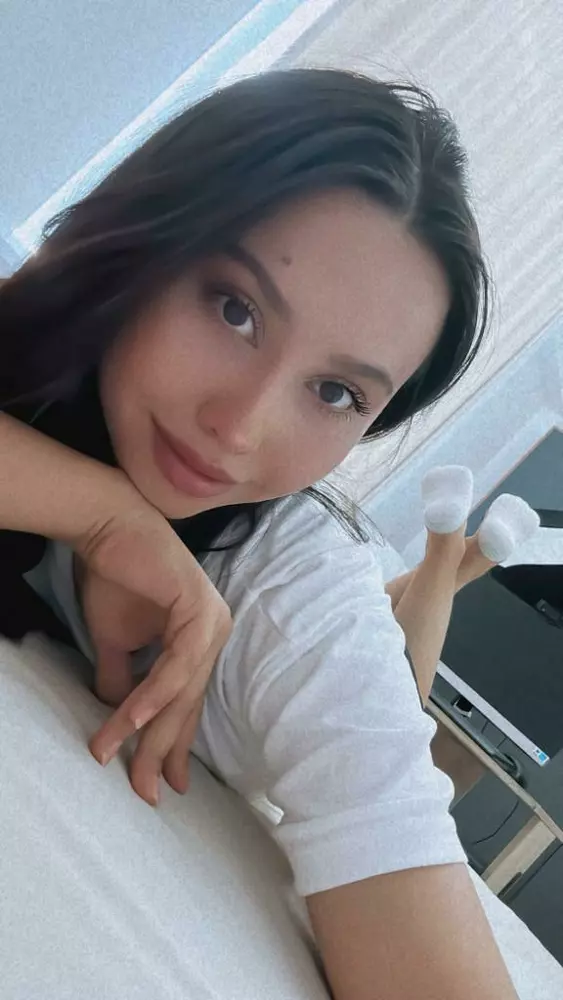 BabiRossi's Live Sex Cam Show