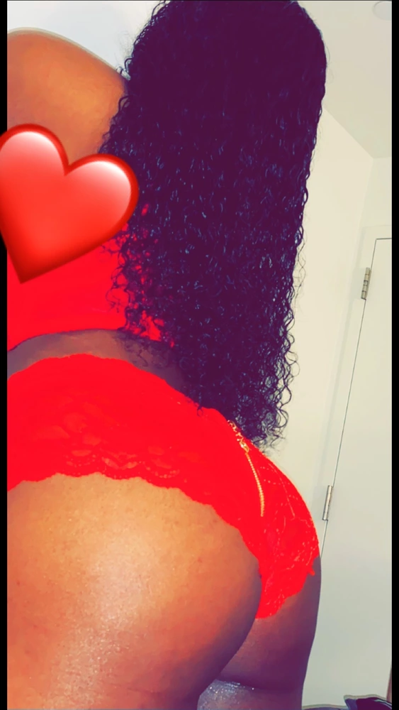 Cammycutiee444's Live Sex Cam Show