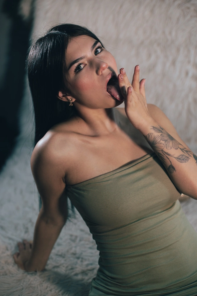 Natasha-Ks's Live Sex Cam Show