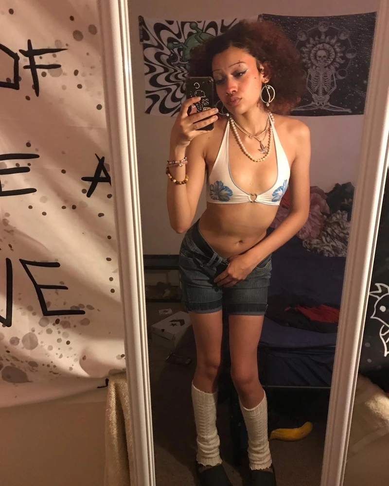 sweetsugarplum's Live Sex Cam Show