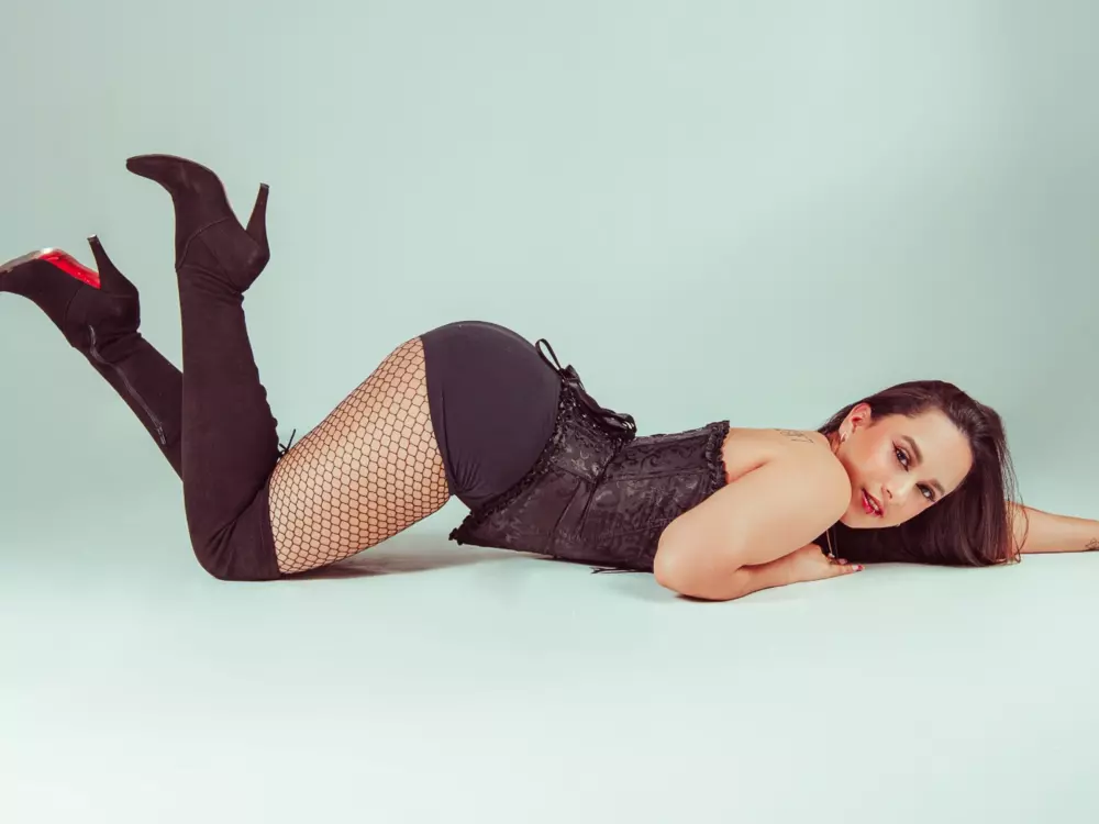 everlymoore