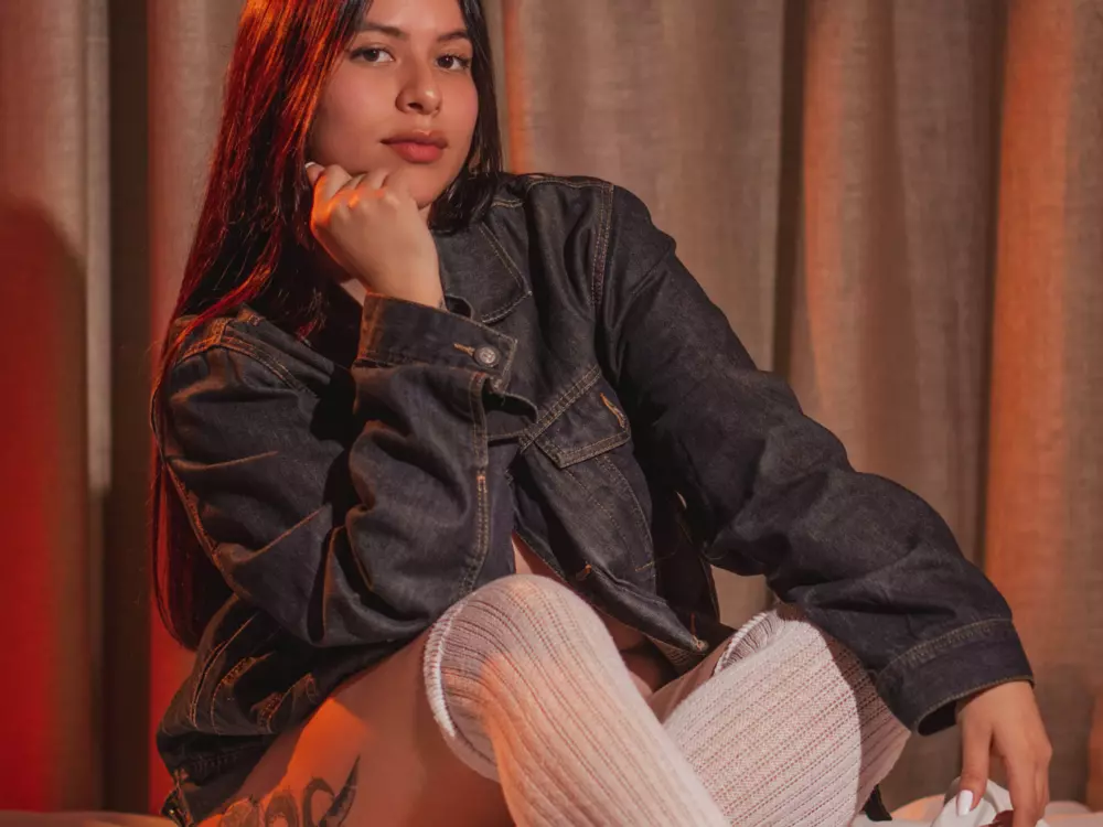 hanna-2modesty