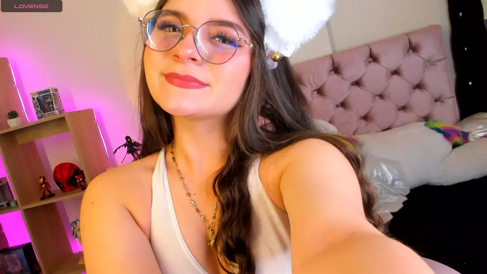 Emma's Live Sex Cam Show