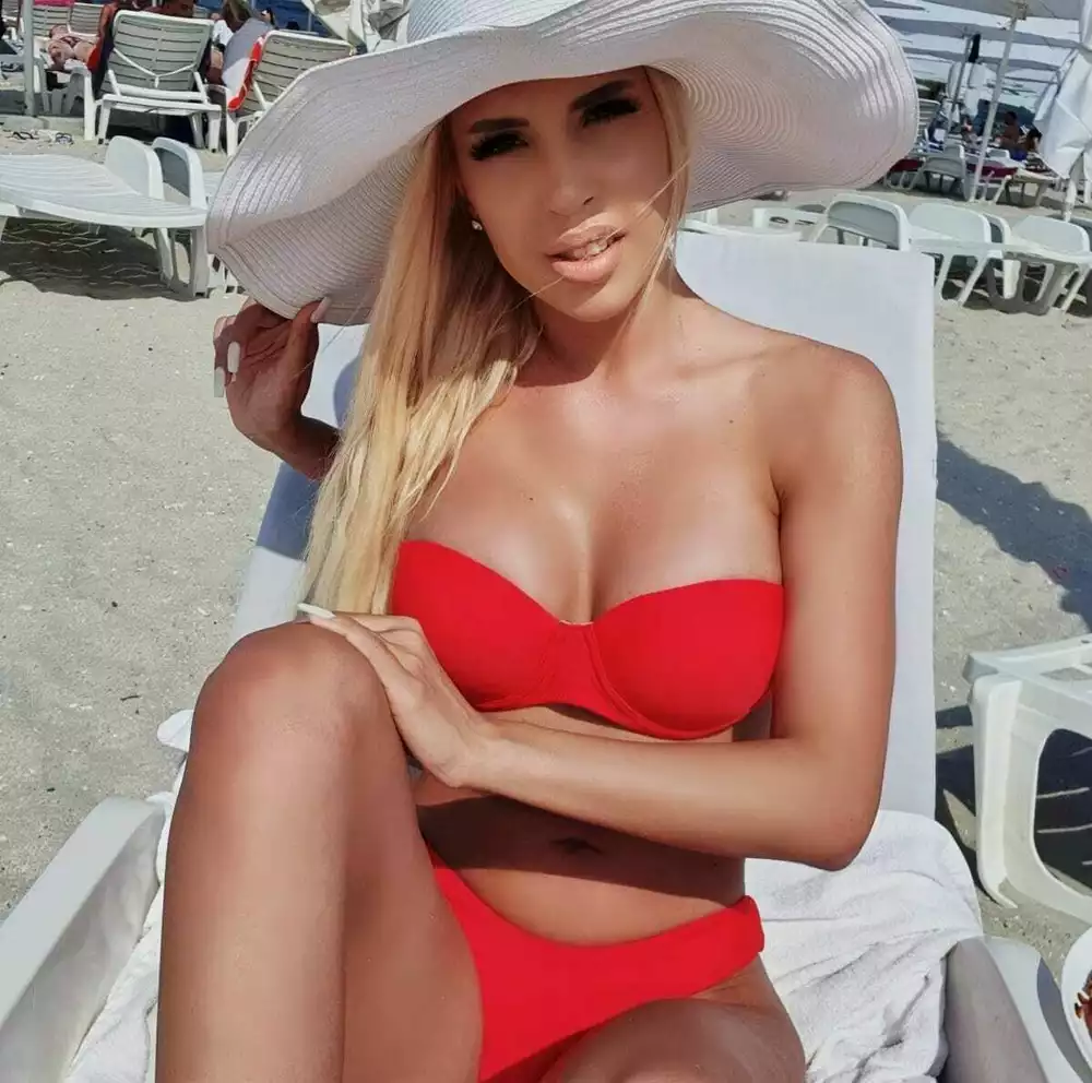 BrianaFaith's Live Sex Cam Show