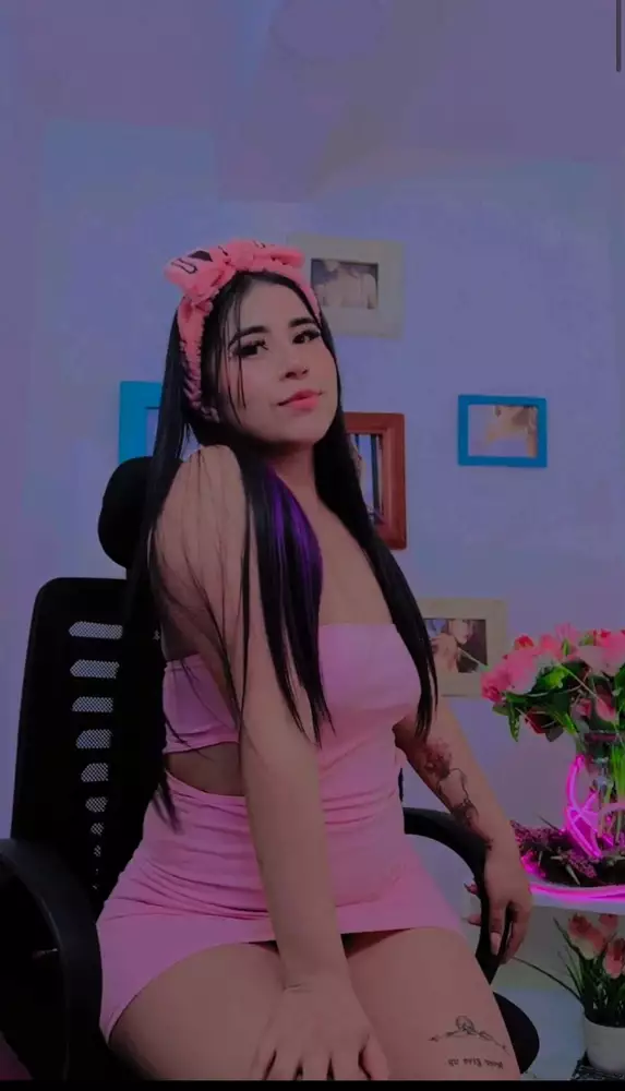 cintiadaniels's Live Sex Cam Show