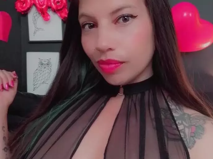 KathiaJade's Live Sex Cam Show