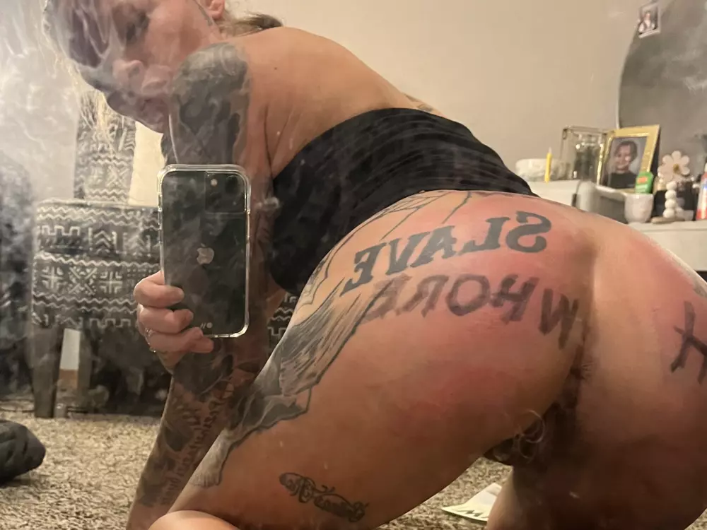 Cce9388's Live Sex Cam Show