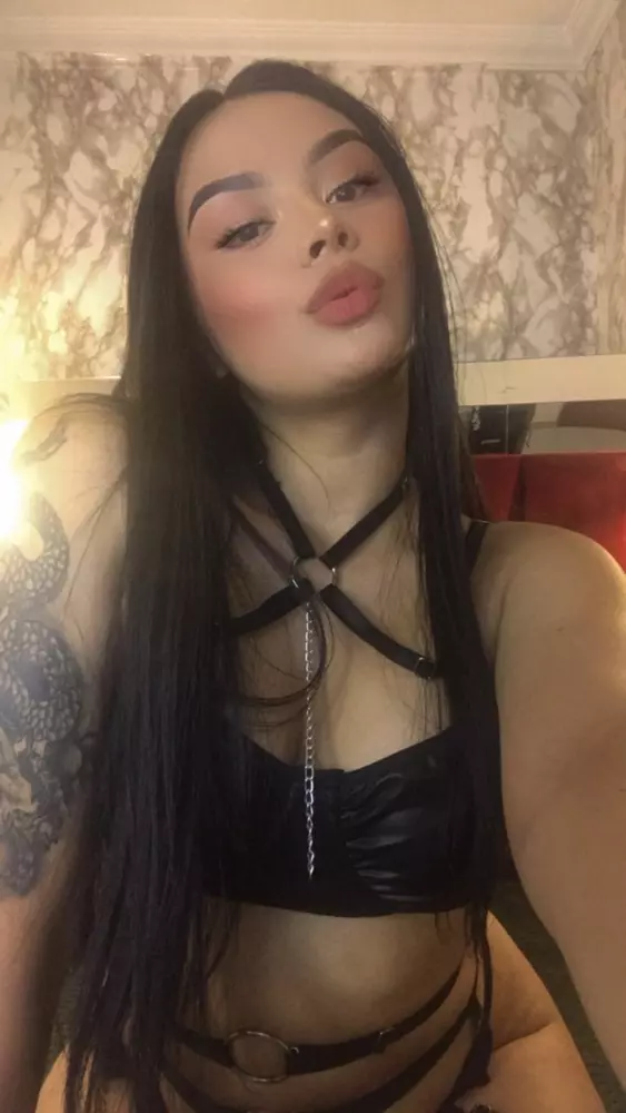 fordiddent's Live Sex Cam Show