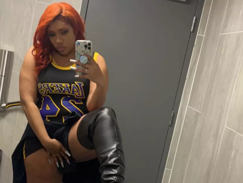 StarsGoingUp's Live Sex Cam Show