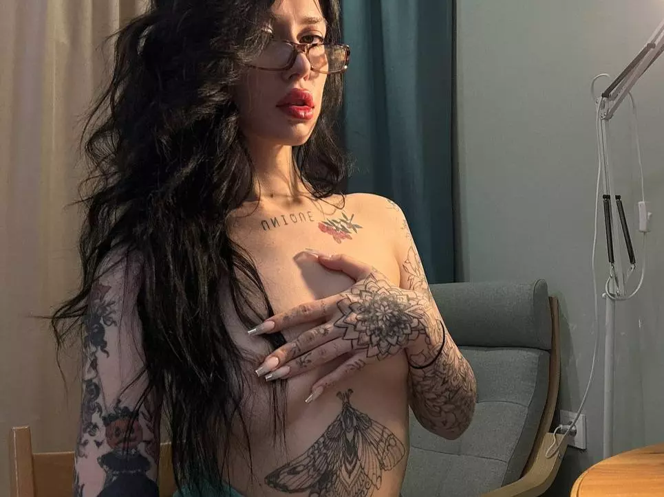 HannahSan's Live Sex Cam Show