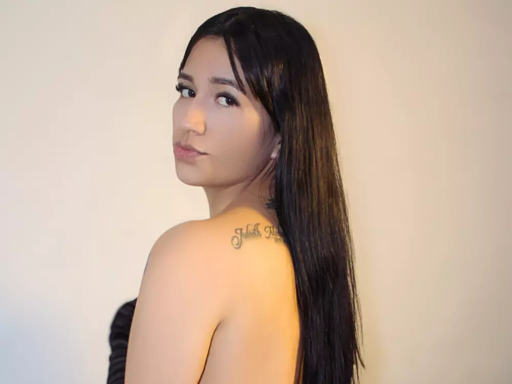 sara-medina-tcw