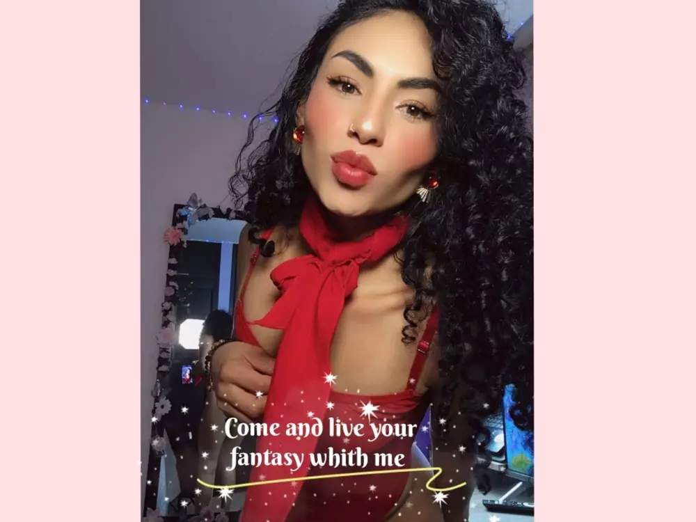 Charlotte's Live Sex Cam Show