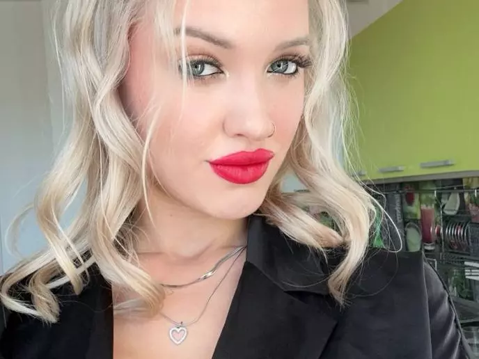 BritneyStormm's Live Sex Cam Show