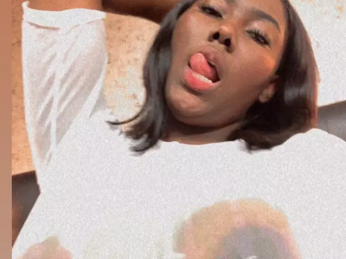 kloee-ebony
