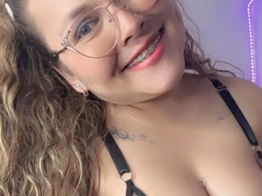 shoffyylove's Live Sex Cam Show