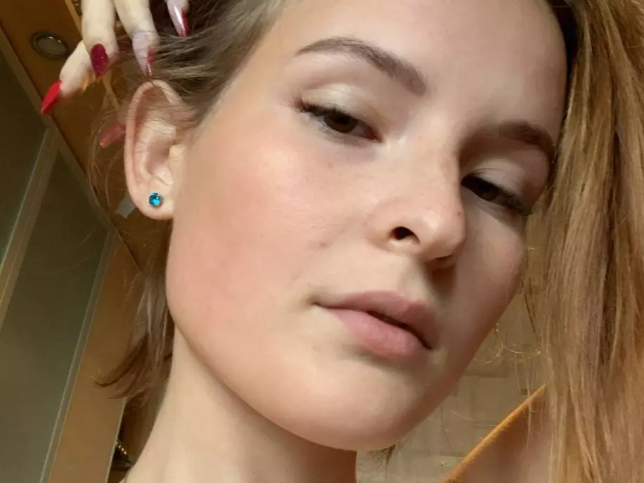 bettycost's Live Sex Cam Show