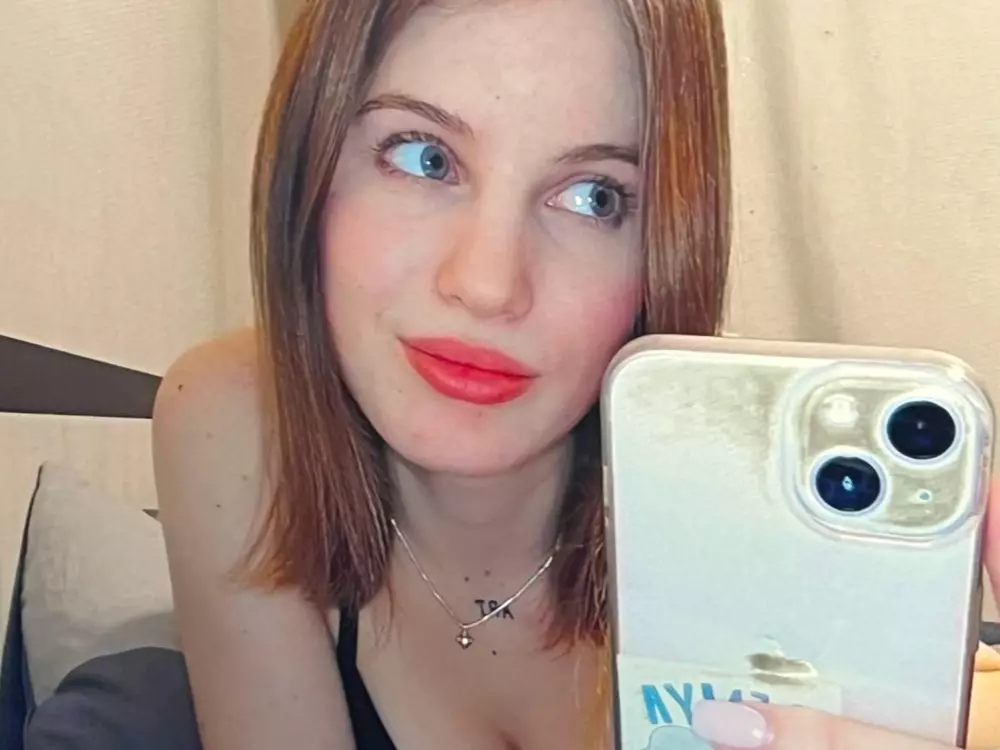 SabrinaHotWitch's Live Sex Cam Show
