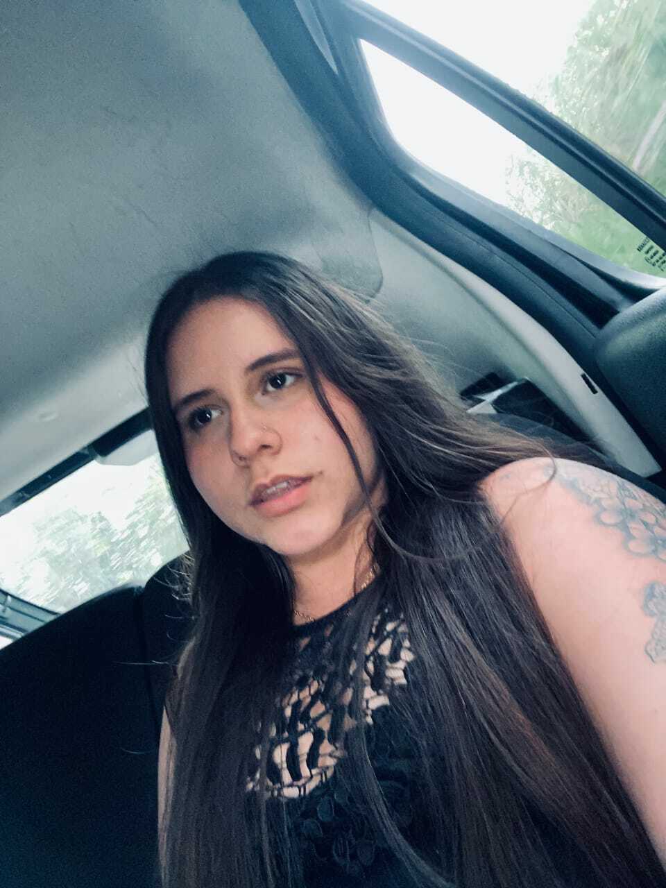 Lia_Avalon