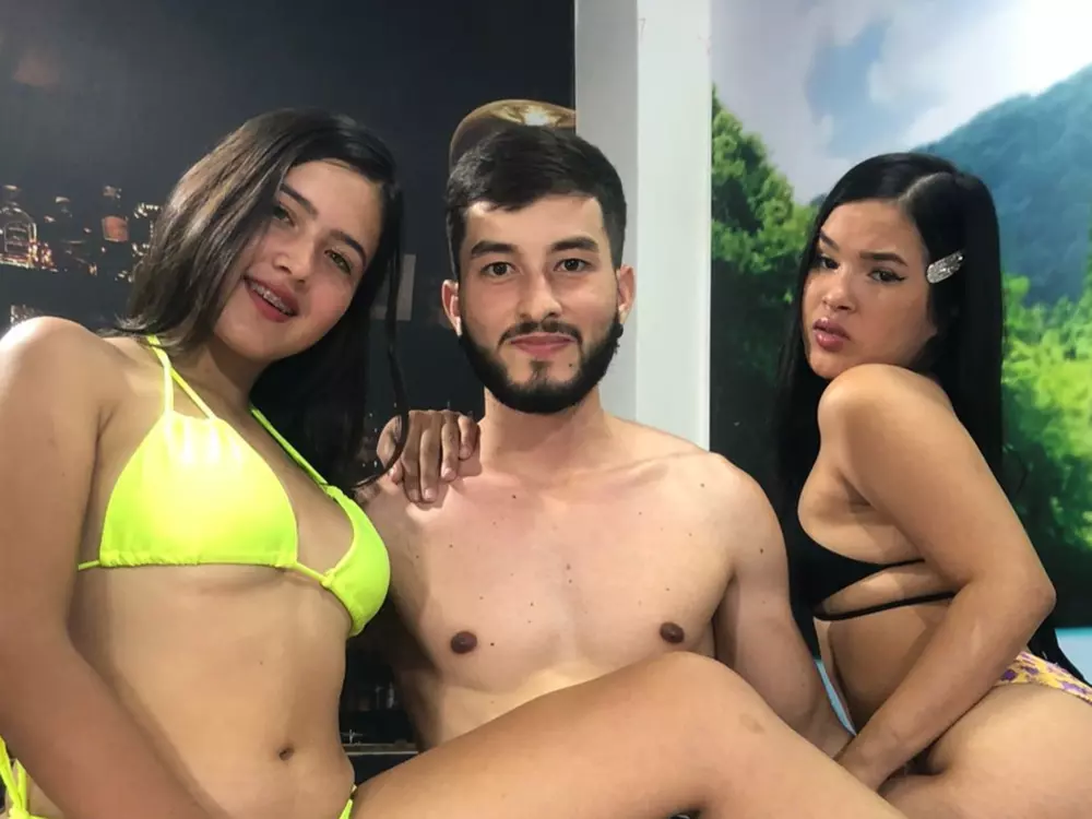 naughty-sex-girls's Live Sex Cam Show