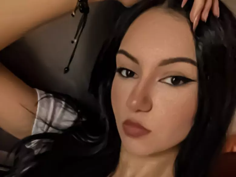 CataleyaLuv's Live Sex Cam Show