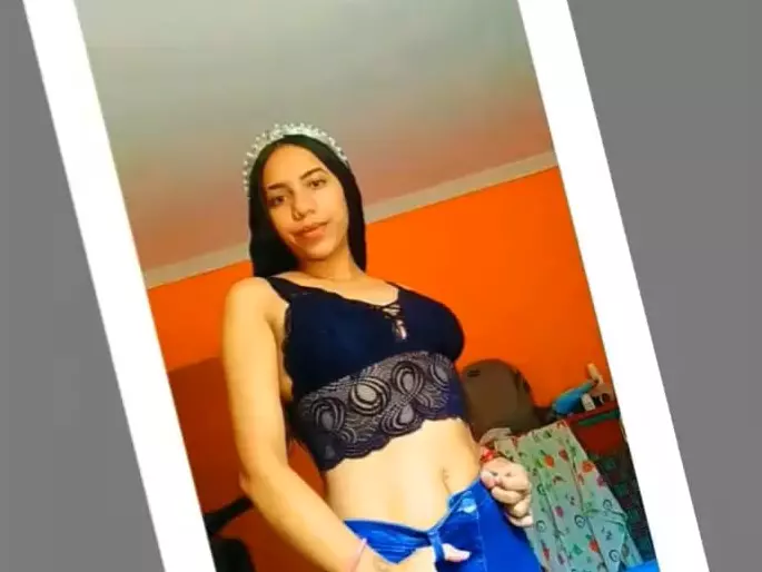 Hazzel's Live Sex Cam Show