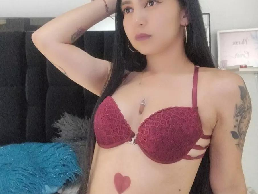KATHYAMARA's Live Sex Cam Show