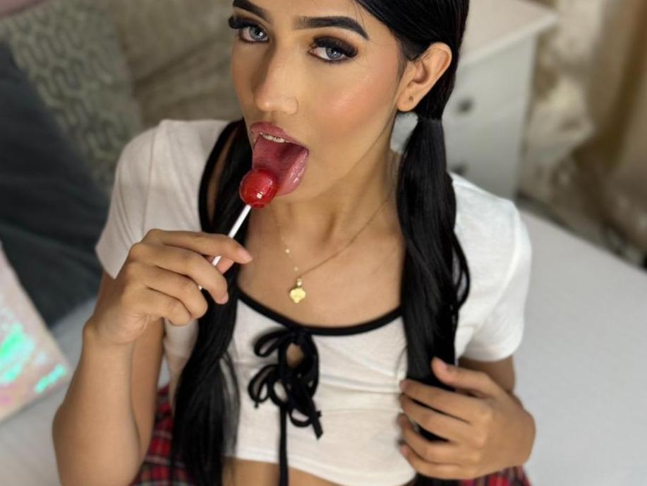 Photo 3 of sofyqueen
