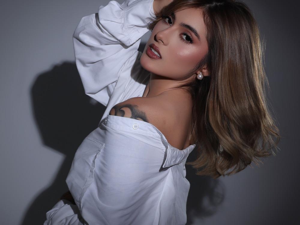 anniesweet01