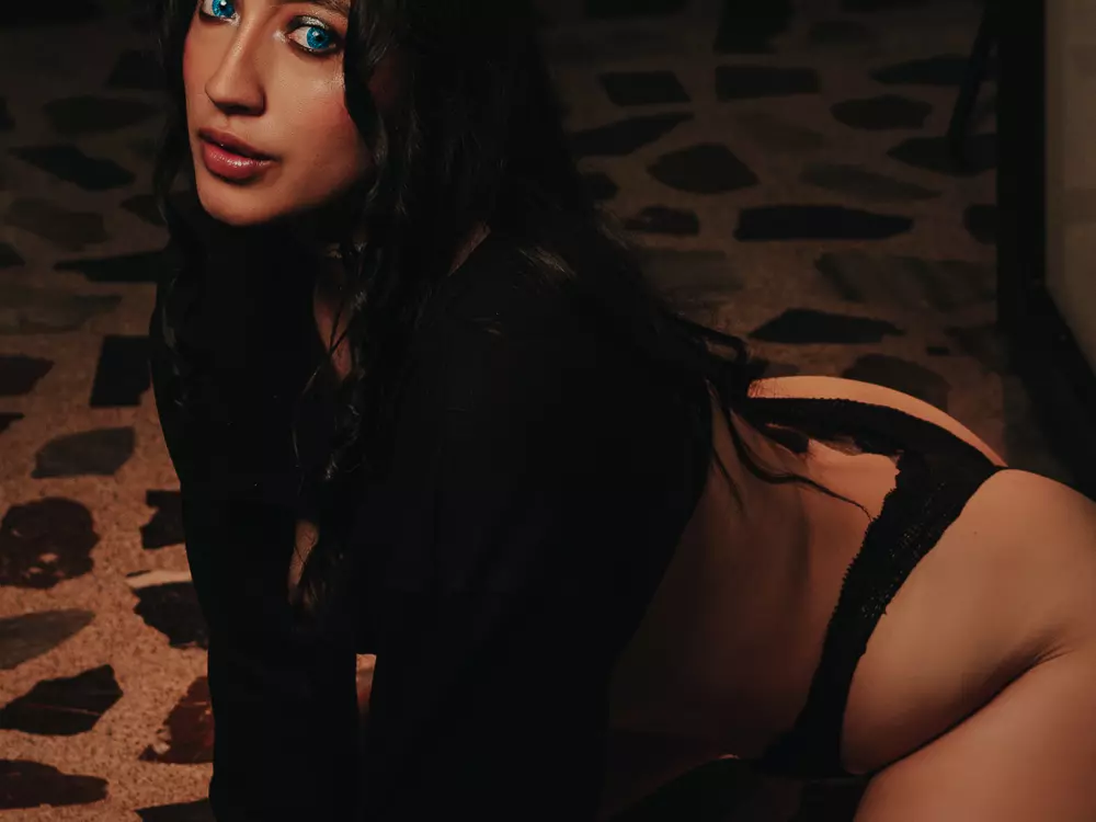EllaMuller's Live Sex Cam Show