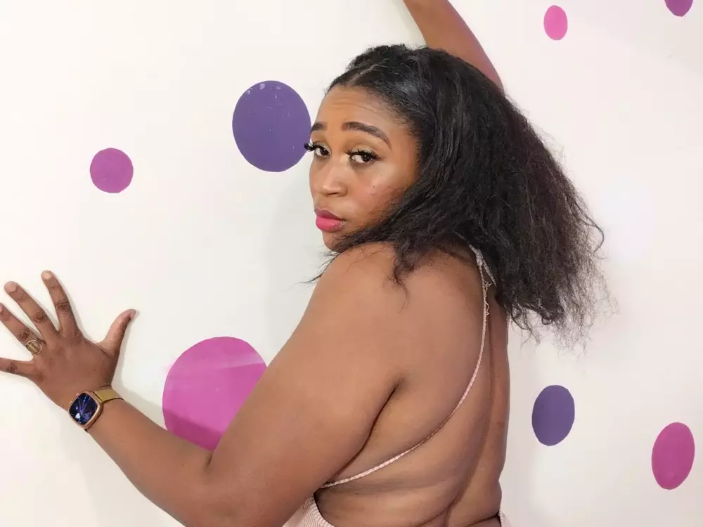 ebonyy-bigboobs