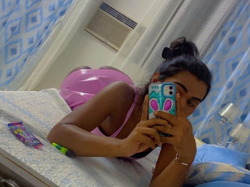 Tiifany-Hot01