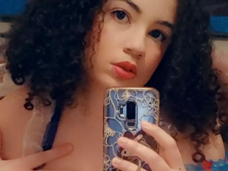 BrielleParis2's Live Sex Cam Show