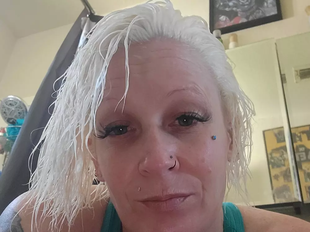 AddictedPromise's Live Sex Cam Show