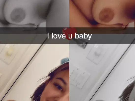 HeavensBitch05's Live Sex Cam Show