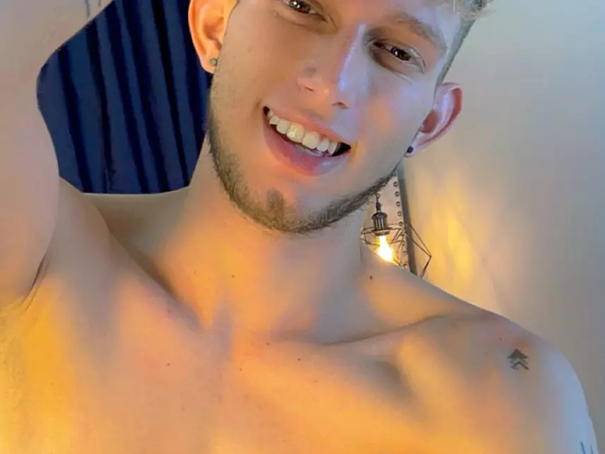DezelBlue's Live Sex Cam Show