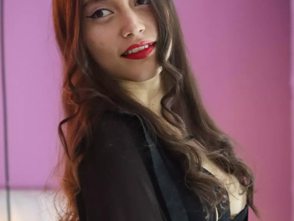 Smiley-Wild's Live Sex Cam Show