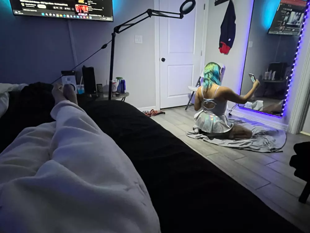 alexxxman23's Live Sex Cam Show