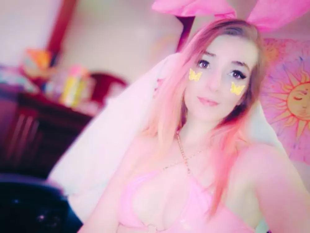 pixxistarloves's Live Sex Cam Show