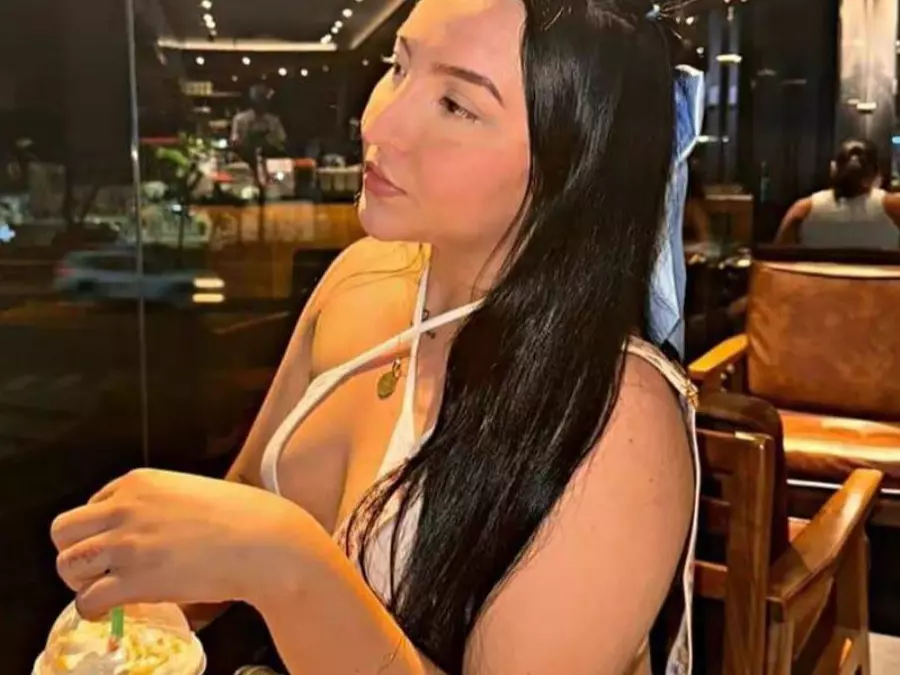 forbiddenaffair's Live Sex Cam Show
