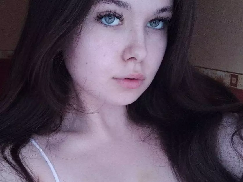 IsabelleEvans's Live Sex Cam Show