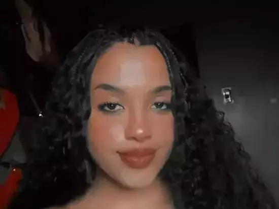 angela-saenx