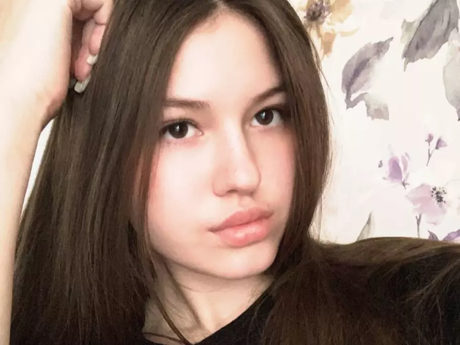 SofiaYuang's Live Sex Cam Show
