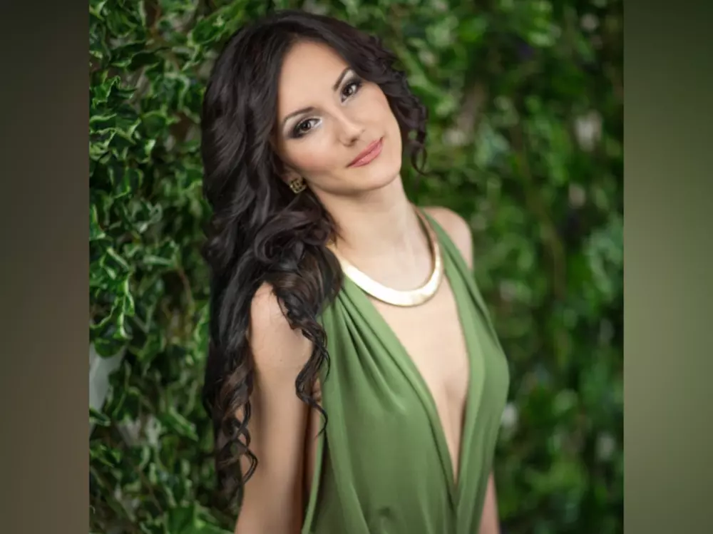 Live cam show with Secret_Smile - Body Massage on Camsoda
