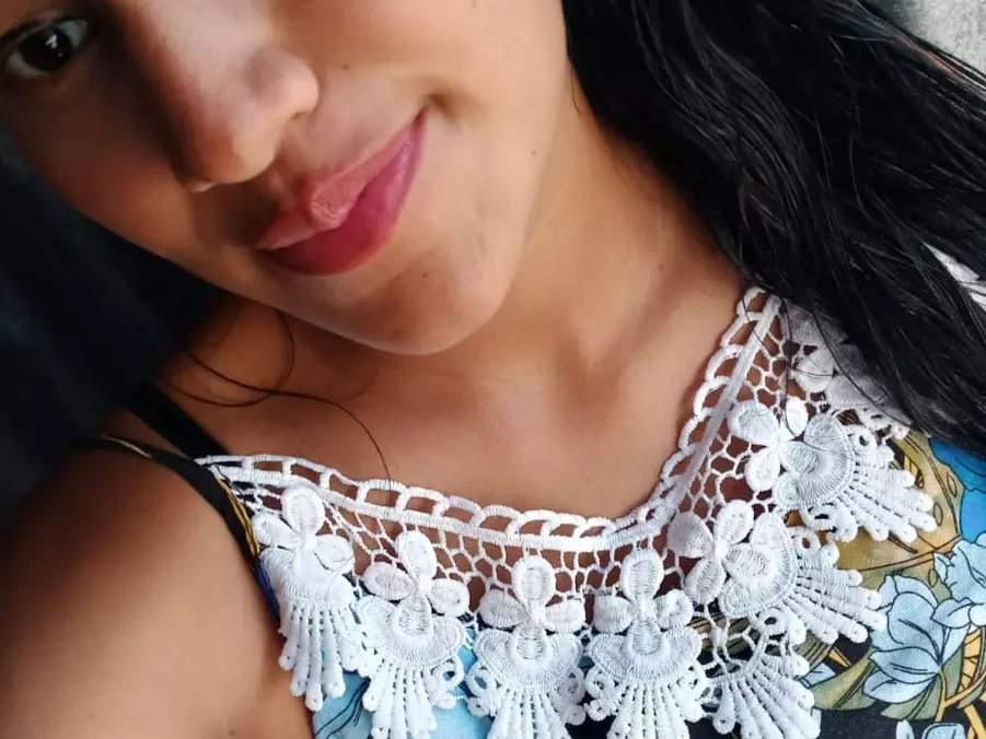 paolahotsweet18