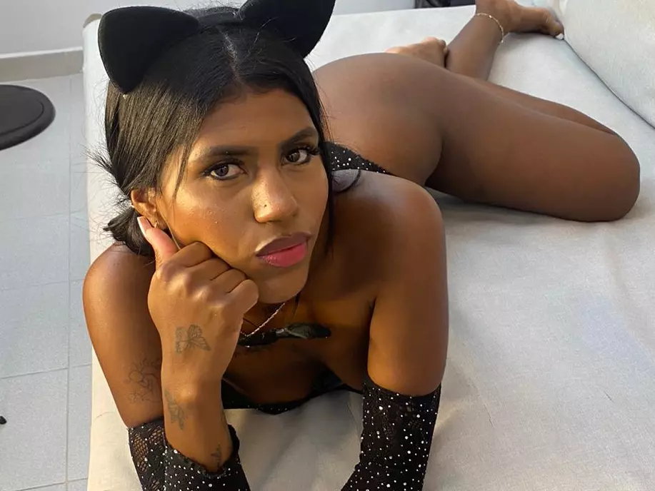 Dulce-Swan's Live Sex Cam Show
