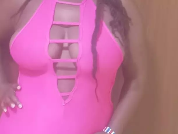 Luciamontezz's Live Sex Cam Show