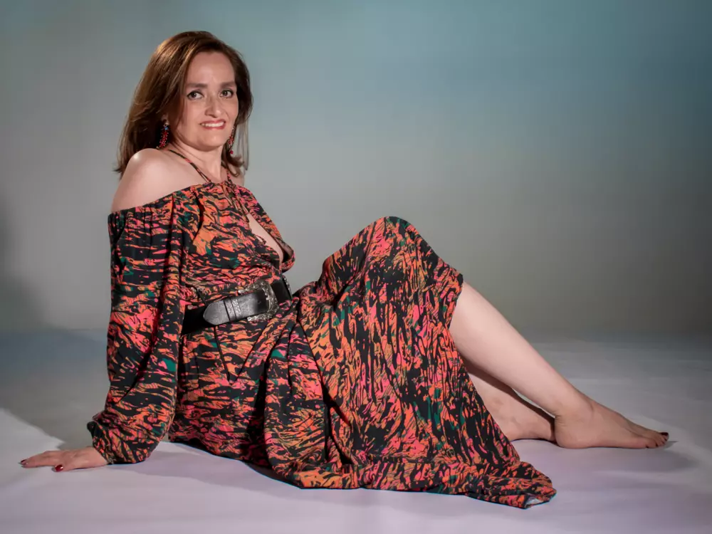 vickymature