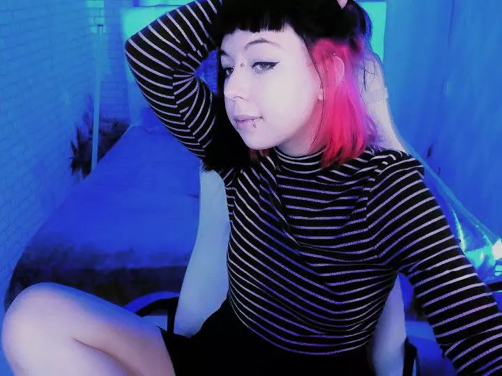 Gloria-Adams's Live Sex Cam Show
